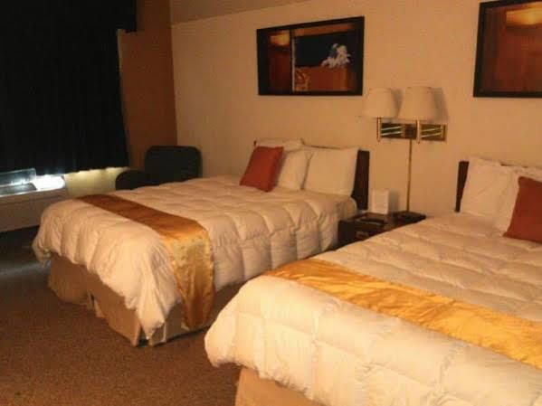 Hotel Executive Fond Du 2*